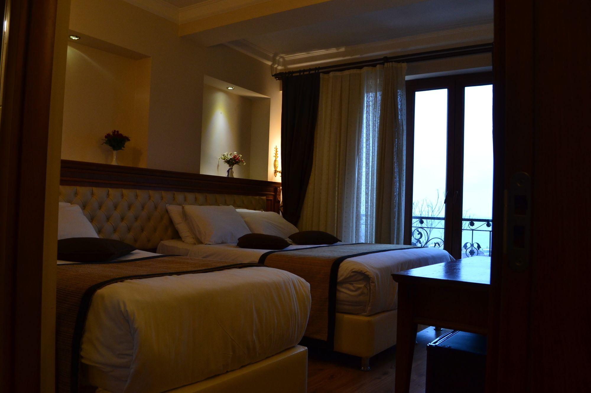 Seven Days Hotel - Istanbul Exterior photo